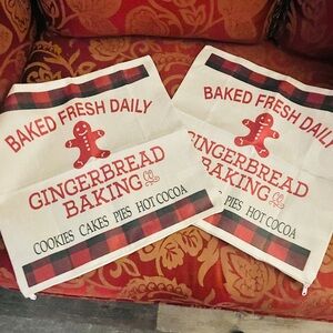 Gingerbread Baking Pillow Cases- Red and White